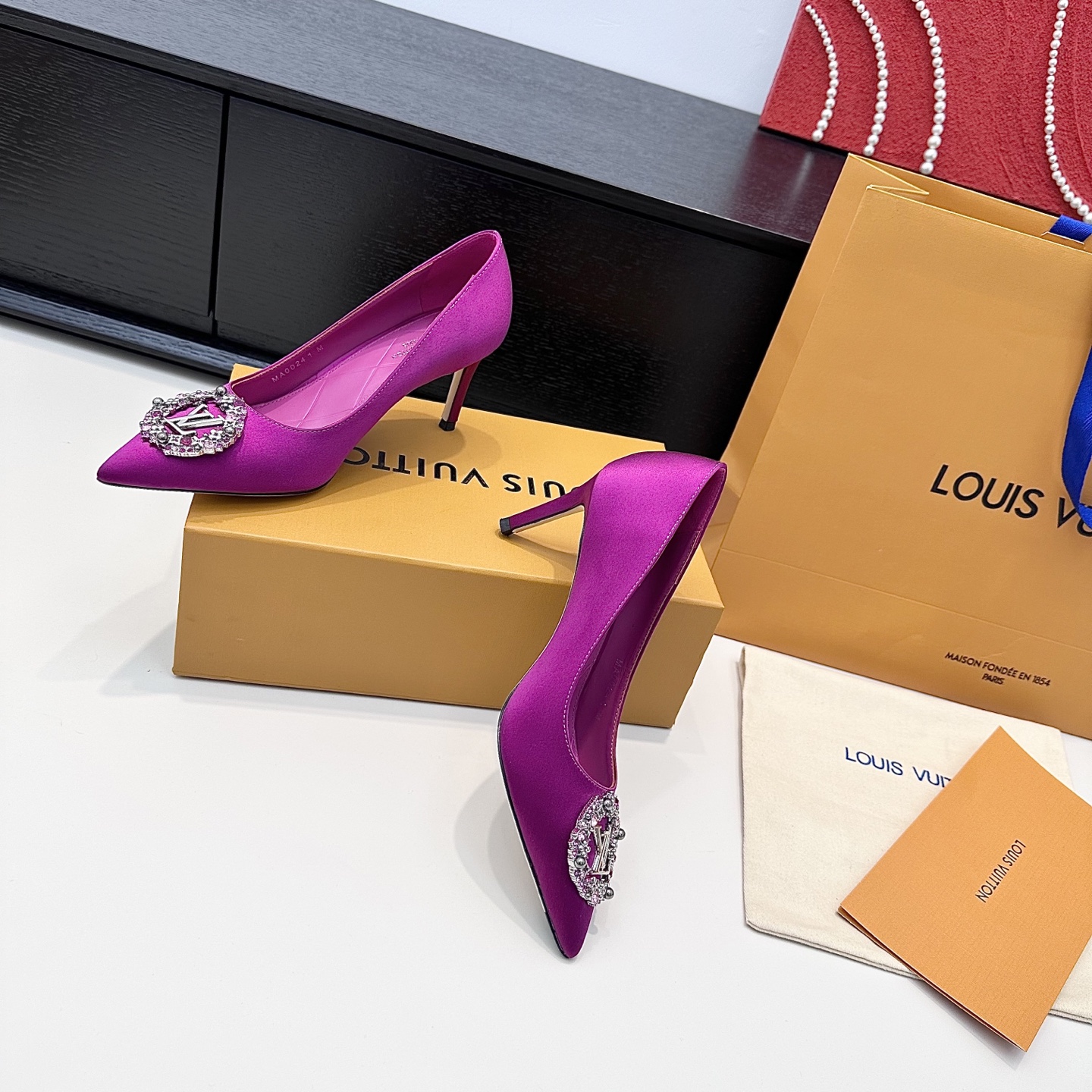 Women's high heels